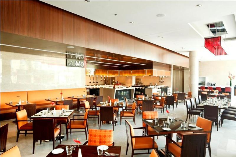 高知机场万怡酒店 尼杜巴塞莱 外观 照片 The restaurant